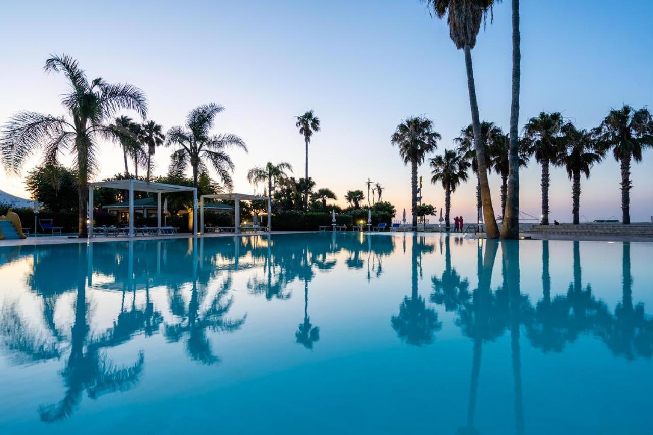 Fruit Village Mortelle Le Dune Beach Resort Exterior foto